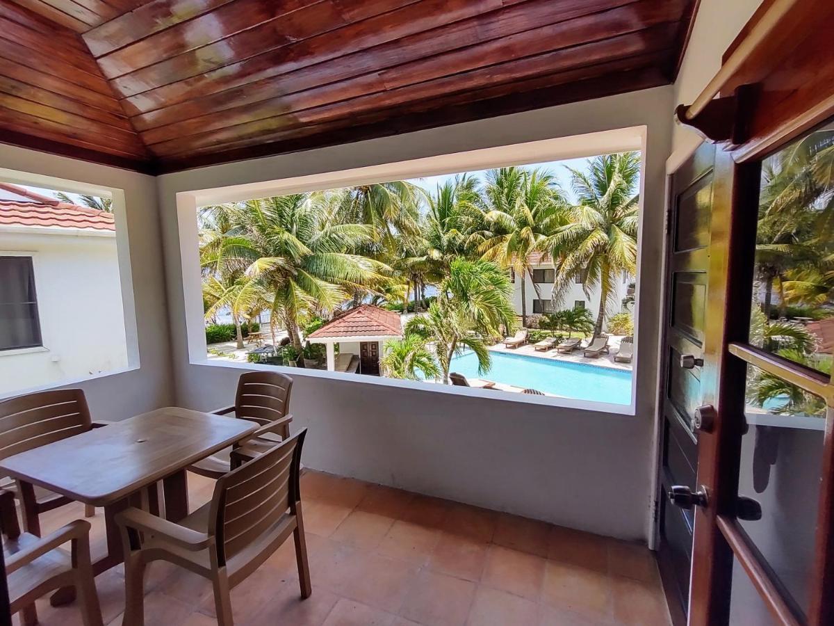 Tradewinds Paradise Villas San Pedro  Exteriör bild
