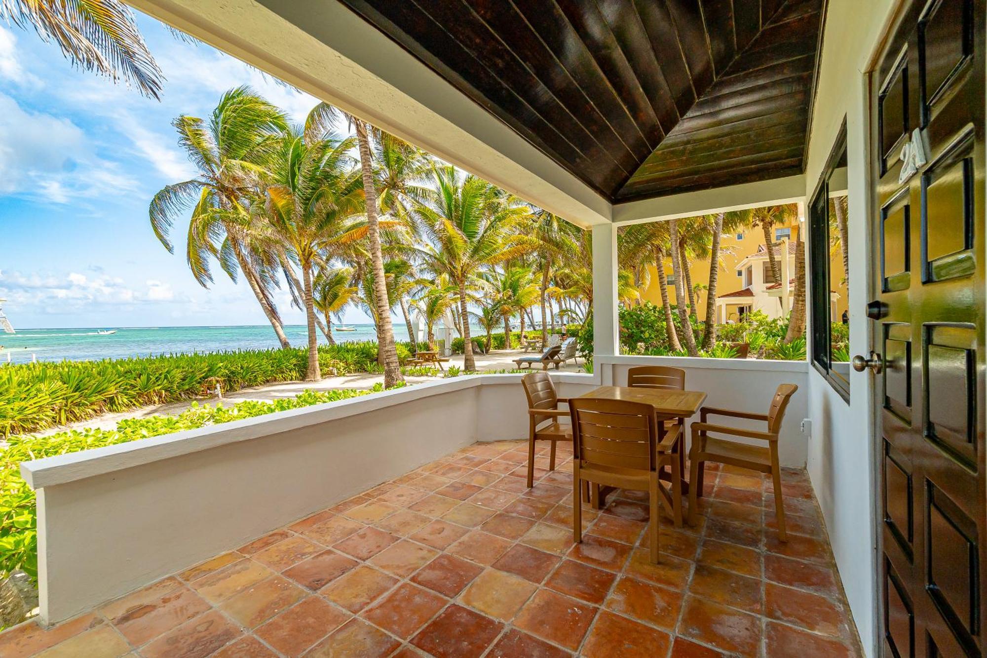 Tradewinds Paradise Villas San Pedro  Exteriör bild