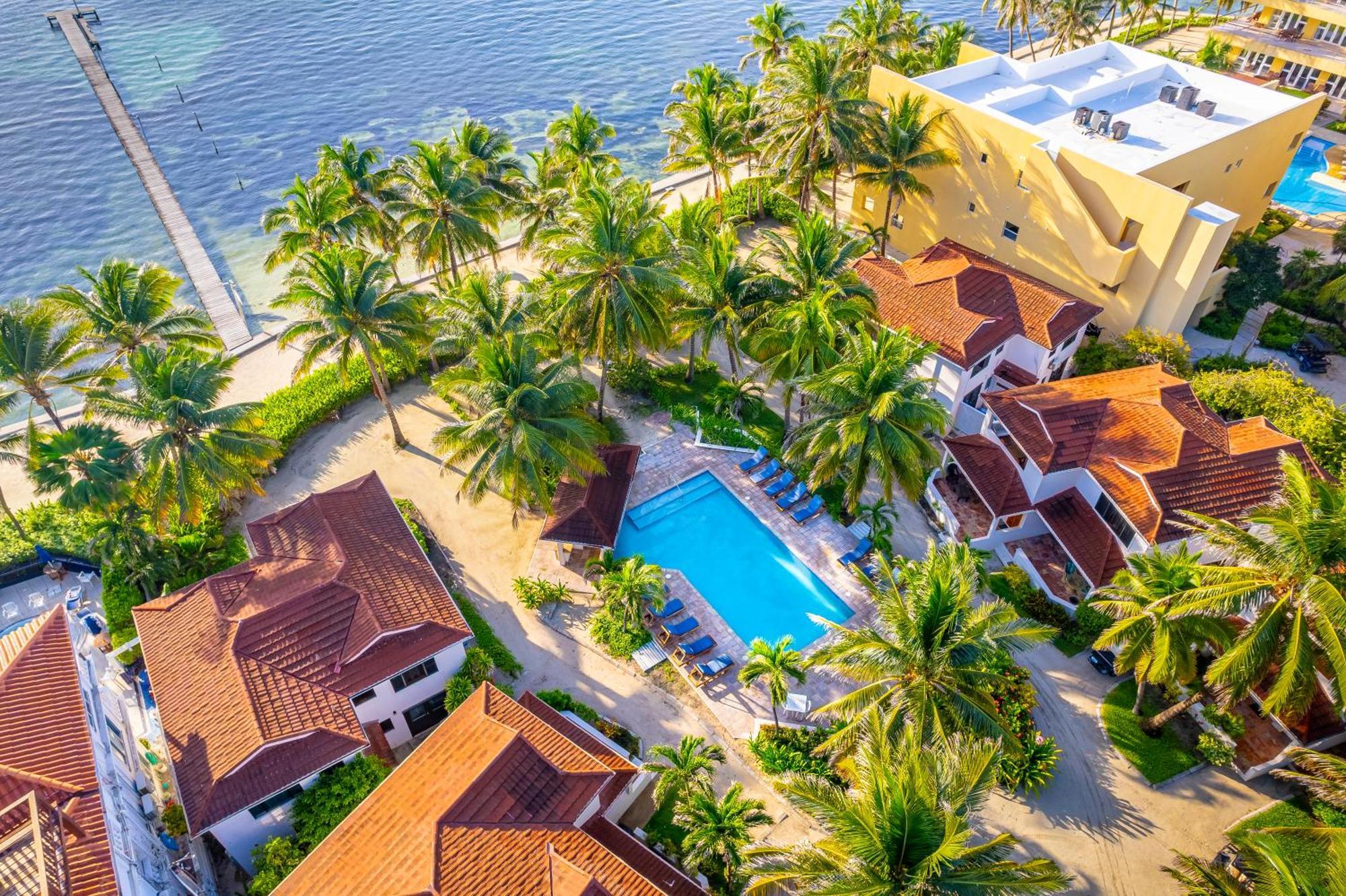 Tradewinds Paradise Villas San Pedro  Exteriör bild